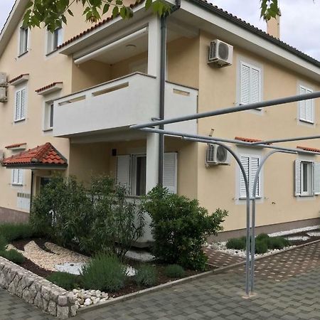 Apartment Dana Башка Экстерьер фото